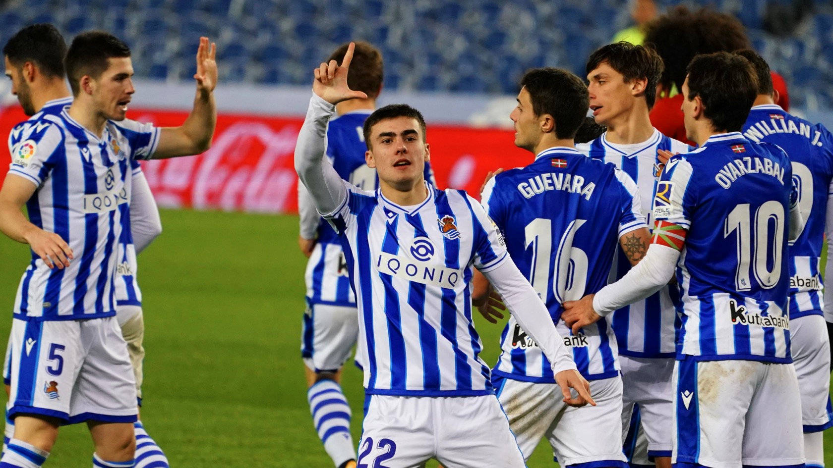 熊猫体育网站包含皇家马德里战术微调备战欧联加时末段马赛备战葡超，国际米兰防线松动备战CBA季后赛看傻球迷的词条